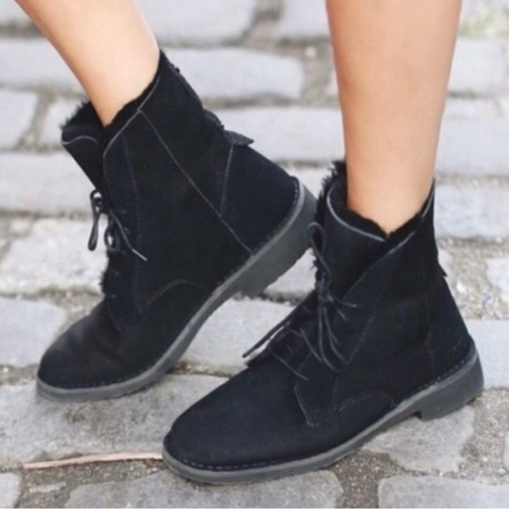 UGG Quincy Sheepskin Sheerling Fold Down Black Ankle Boots with Fur Lining